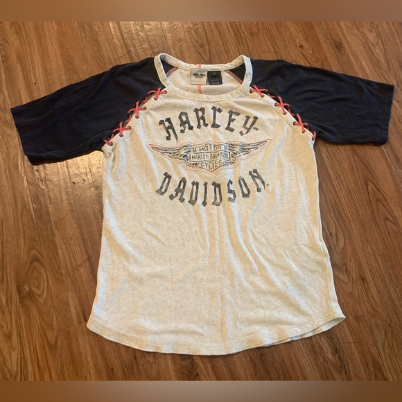Harley-Davidson Tops - Sold Harley-Davidson Womens Colorblocked Laced Raglan Sleeve Shirt XL